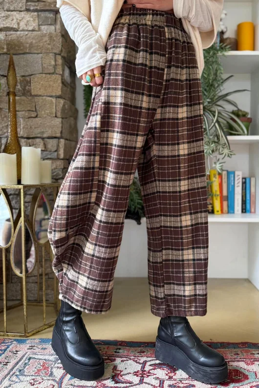 Patrick Plaid Brushed Cotton 7/8 Barrel Pant Chocolate